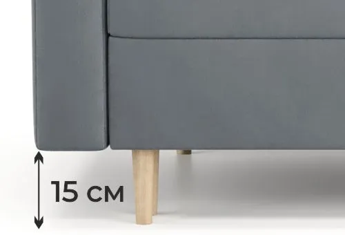 Диван на высоких опорах из массива бука не затрудняют уборку